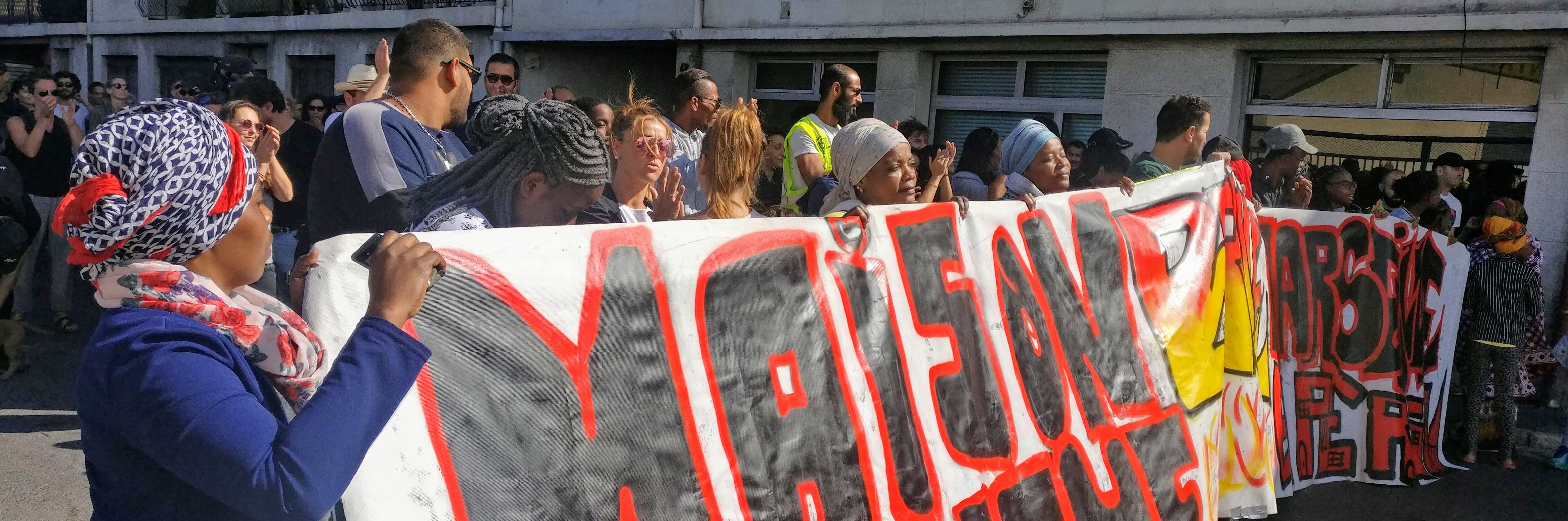 manif maison blanche